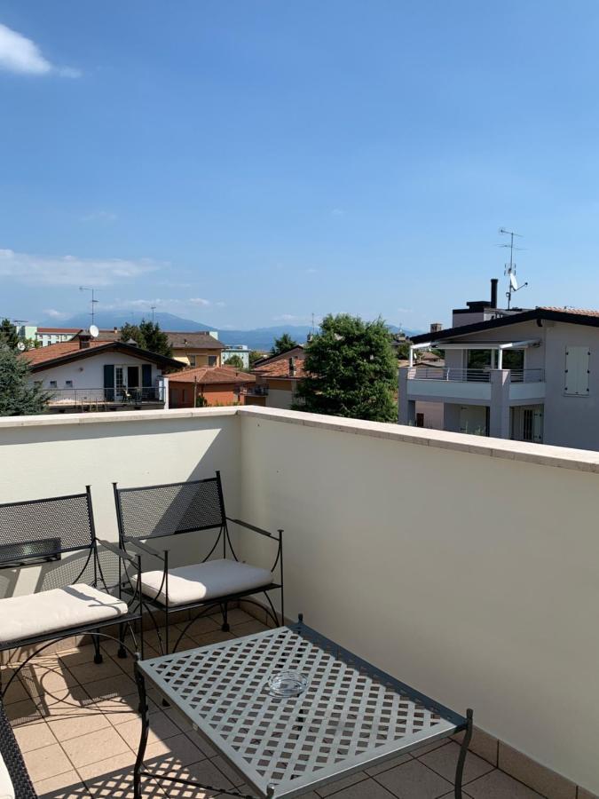 Residence Del Lago Desenzano del Garda Buitenkant foto
